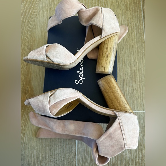 Splendid Heels - Picture 5 of 7